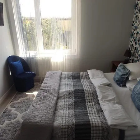 Ow Sargus Bed & Breakfast